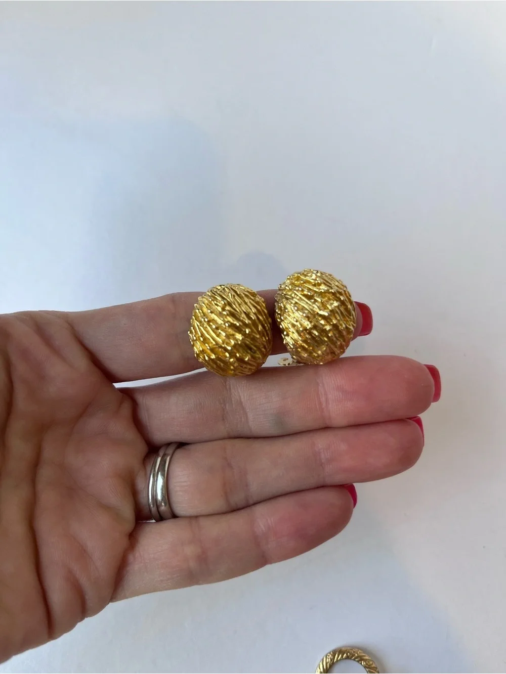 Vintage Gold Tone Pearls Chunky Statement Clip On Earrings 2 in 1 80’s